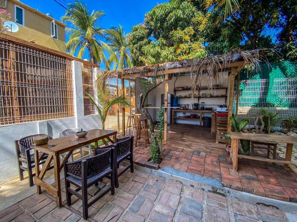 Shaka House Hotel Puerto Escondido  Bagian luar foto