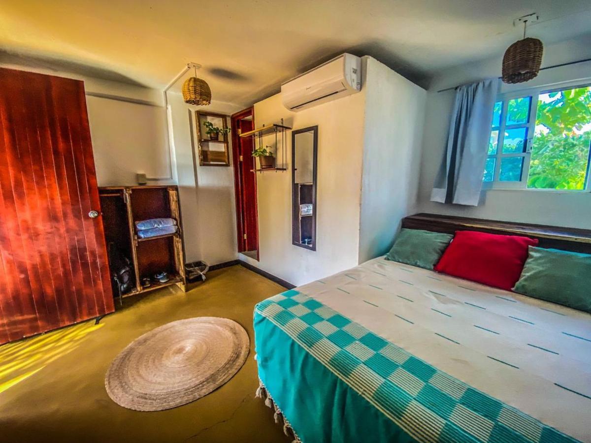 Shaka House Hotel Puerto Escondido  Bagian luar foto